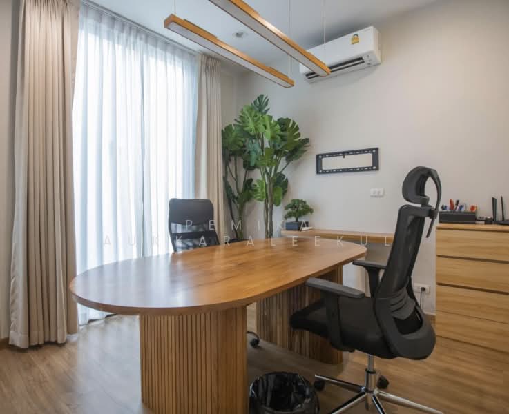 Baan Klang Muang Classe Ekkamai-Ramintra, Bangkok, Sukhonthasawat Road, Lat Phrao, Bangkok, 4 Bedrooms, 241 sqm, Single Detached House For Sale, by Pemika Aukkaraleekul, 500435146 - DDproperty.com