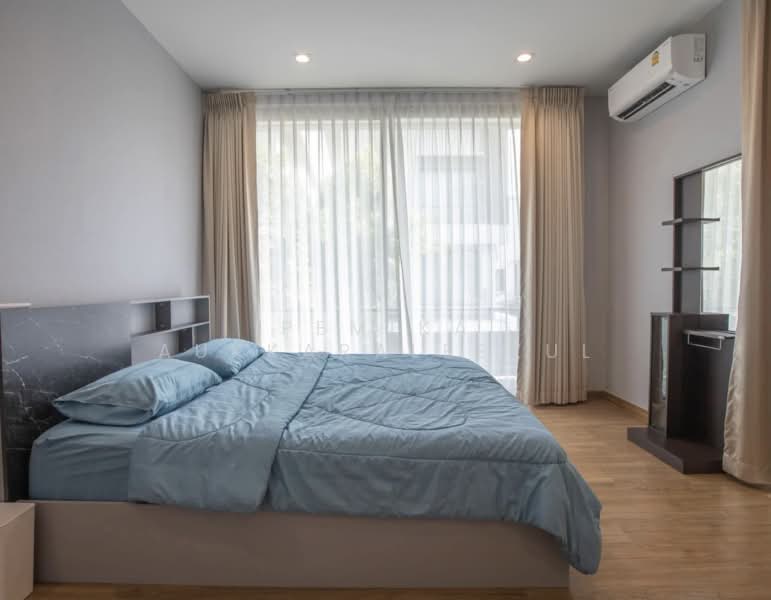 Baan Klang Muang Classe Ekkamai-Ramintra, Bangkok, Sukhonthasawat Road, Lat Phrao, Bangkok, 4 Bedrooms, 241 sqm, Single Detached House For Sale, by Pemika Aukkaraleekul, 500435146 - DDproperty.com