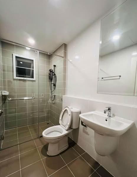 Centro Rama9-Krungthep Kreetha, Bangkok, Khlong Song Ton Nun, Lat Krabang, Bangkok, 4 Bedrooms, 210 sqm, Townhouse For Sale, by HOME Real Estate Service, 500435202 - DDproperty.com