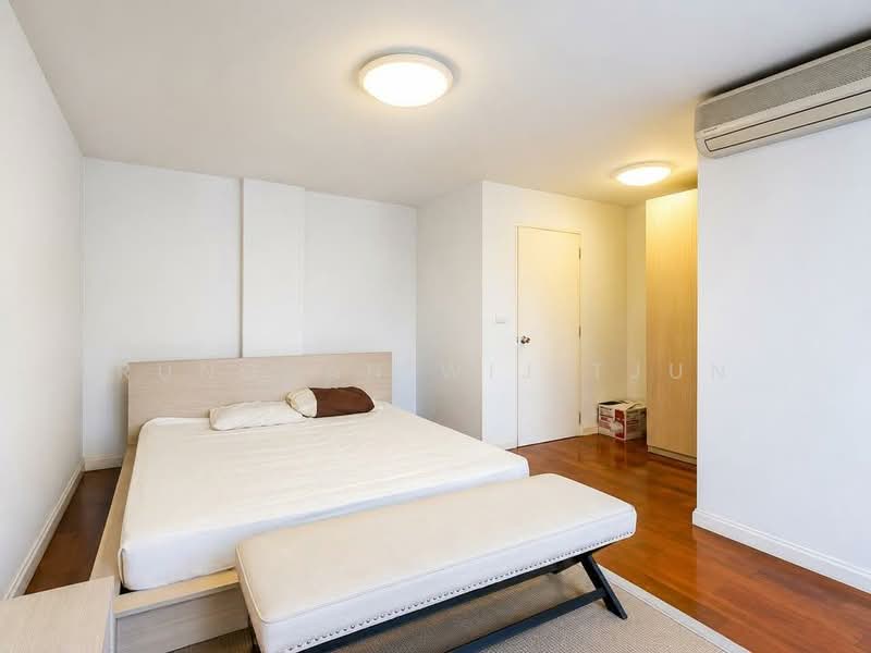 49 Plus, Bangkok, Soi Sukhumvit 49, Khlong Tan Nua, Watthana, Bangkok, 2 Bedrooms, 72 sqm, Condo For Sale, by Rungkan Wijitjun, 500435225 - DDproperty.com
