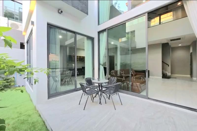 The Gentry Phatthanakan 2, Bangkok, Phatthanakan 32, Suan Luang, Bangkok, 4 Bedrooms, 440 sqm, Single Detached House For Rent, by Thanitcha Kangkasuwanno, 500435233 - DDproperty.com