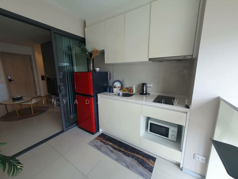 Rhythm Sukhumvit 42, Bangkok, Soi Sukhumvit 42, Sukhumvit Road, Phra Kanong, Khlong Toei, Bangkok, 1 Bedroom, 45 sqm, Condo For Rent, by Pinyada Hantewee, 500435247 - DDproperty.com