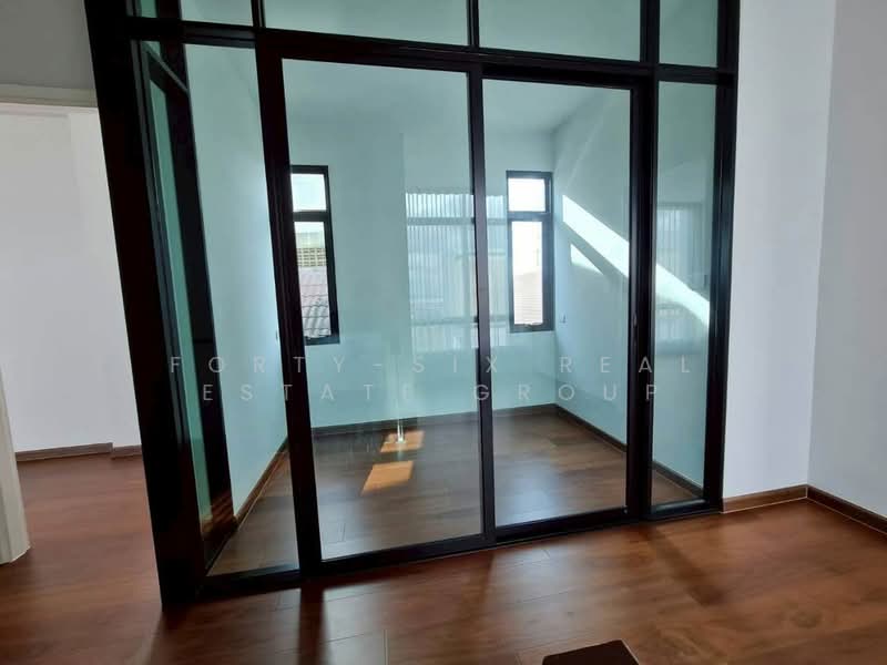 The Master Ratchapruek-Maha Chesadabodindranusorn Bridge, Nonthaburi, Yotha Thikan Road, Bang Krang, Muang Nonthaburi, Nonthaburi, 4 Bedrooms, 300 sqm, Single Detached House For Rent, by Forty-Six Real Estate Group, 500435266 - DDproperty.com