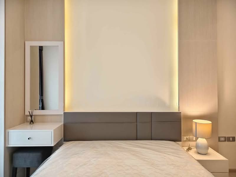 Rhythm Sukhumvit 36-38, Bangkok, 55 Soi Sukhumvit 36, Sukhumvit Road, Phra Kanong, Khlong Toei, Bangkok, 2 Bedrooms, 55 sqm, Condo For Rent, by Nattapol Jedsadathitikul, 500435279 - DDproperty.com
