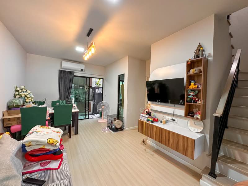 Siri Place Charan-Pinklao, Nonthaburi, Bang Kruai-Chong Tanom Road, Wat Chalo, Bang Kruai, Nonthaburi, 3 Bedrooms, 118 sqm, Townhouse For Sale, by HOME Real Estate Service, 500435288 - DDproperty.com
