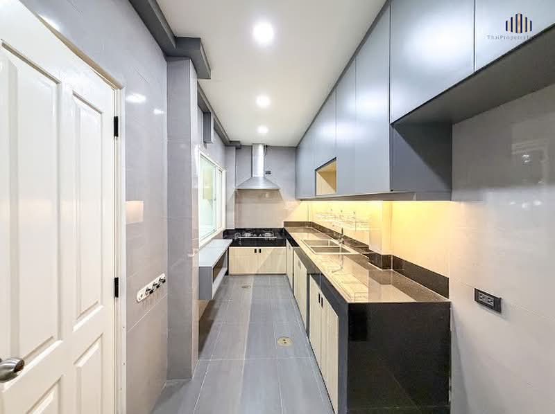 The Connect Donmuang-Viphavadi, Bangkok, Liap Khoo Nai Kim Sai 1 Road, Si Khan, Don Mueang, Bangkok, 6 Bedrooms, 285 sqm, Townhouse For Sale, by คุณลี, 500435358 - DDproperty.com