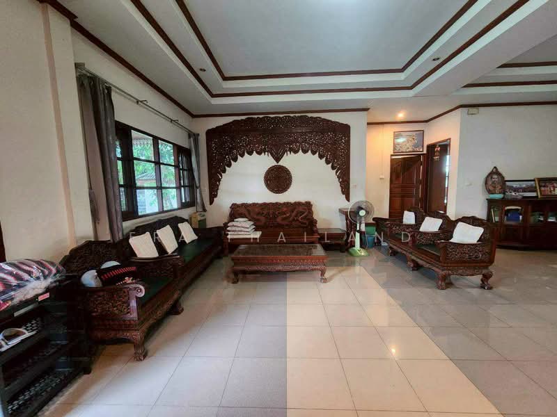 ขายบ้าน 4ห้องนอน 3 ห้องน้ำ พร้อมที่ดินผืนใหญ่ 10 ไร่ อ.พร้าว จ.เชียงใหม่, Chiang Mai, Khuan Phak, Phrao, Chiang Mai, 4 Bedrooms, 300 sqm, Single Detached House For Sale, by ERA Thailand, 500435385 - DDproperty.com