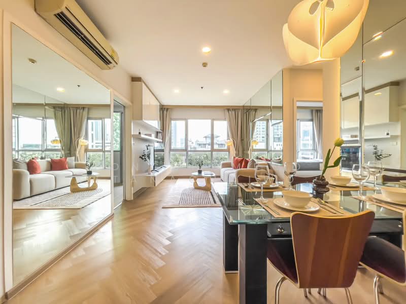 HIVE Taksin, Bangkok, 18 1 Soi, Khlong Ton Sai, Khlong San, Bangkok, 2 Bedrooms, 70 sqm, Condo For Rent, by Tongchompoo Pattanachaiwongkoon, 500435391 - DDproperty.com
