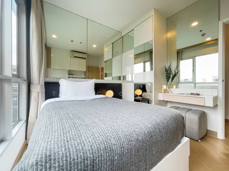 HIVE Taksin, Bangkok, 18 1 Soi, Khlong Ton Sai, Khlong San, Bangkok, 2 Bedrooms, 70 sqm, Condo For Rent, by Tongchompoo Pattanachaiwongkoon, 500435391 - DDproperty.com