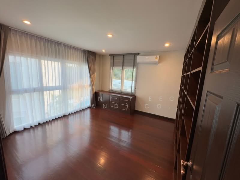 หนองปลาไหล บางละมุง, Chon Buri (Pattaya), Nong Pla Lai, Bang Lamung (Pattaya), Chon Buri (Pattaya), 6 Bedrooms, 700 sqm, Single Detached House For Sale, by Infinity EEC (Thailand) Co., Ltd., 500435473 - DDproperty.com