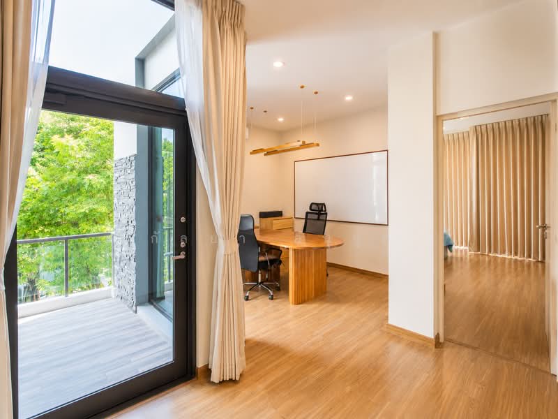Baan Klang Muang Classe Ekkamai-Ramintra, Bangkok, Sukhonthasawat Road, Lat Phrao, Bangkok, 4 Bedrooms, 241 sqm, Single Detached House For Rent, by กัลยา อนุกูล, 500435505 - DDproperty.com