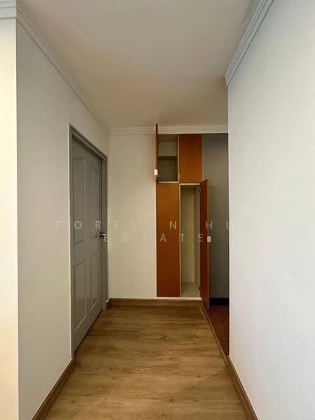 New House condominium, Bangkok, Ploenchit, Lumphini, Pathum Wan, Bangkok, 2 Bedrooms, 135 sqm, Condo For Rent, by Foreign Hub Estate, 500435526 - DDproperty.com
