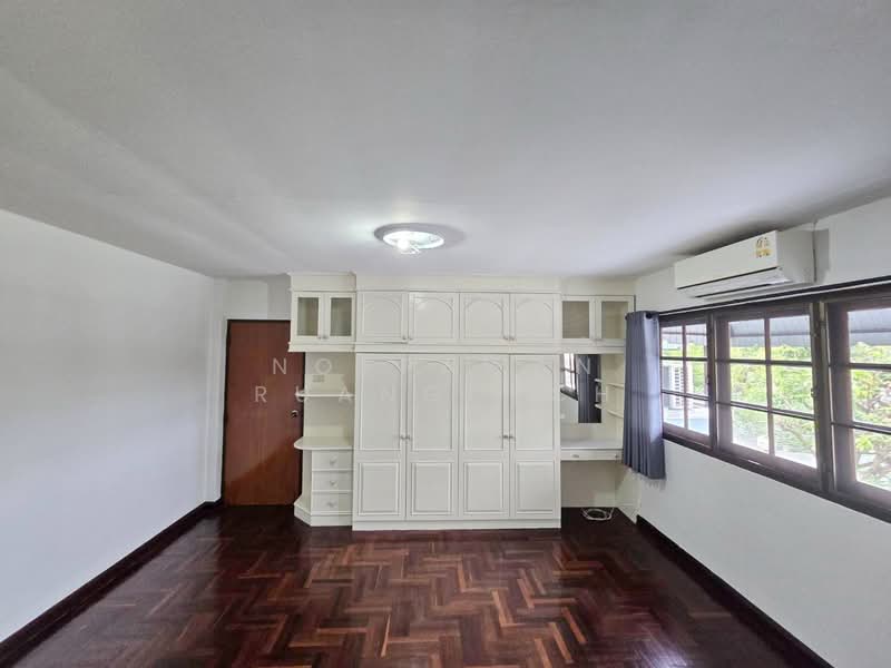 ให้เช่า บ้านเดี่ยว 2 ชั้น ซอยแจ้งวัฒนะ 14 ใกล้ Harrow International School, Bangkok, Thung Song Hong, Lak Si, Bangkok, 4 Bedrooms, 250 sqm, Single Detached House For Rent, by Noppawan Ruangdech, 500435550 - DDproperty.com