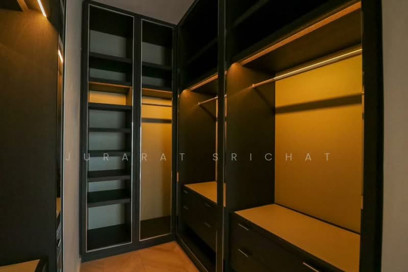 Four Seasons Private Residences : โฟร์ ซีซั่นส์ ไพรเวท เรสสิเด้นซ์, กรุงเทพ, 300 ถนนเจริญกรุง, ยานนาวา, สาทร, กรุงเทพ, 250 ตร.ม., คอนโด ให้เช่า, โดย Jurarat Srichat, 500435579 - DDproperty.com