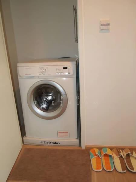 Siri At Sukhumvit, Bangkok, 902 Sukhumvit Road, Phra Kanong, Khlong Toei, Bangkok, 1 Bedroom, 51 sqm, Condo For Rent, by Farida Phetnuam, 500435625 - DDproperty.com