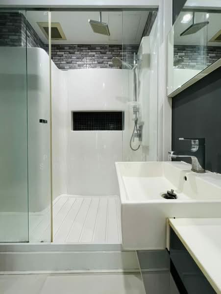 The Room Sukhumvit 62 : เดอะรูม สุขุมวิท 62, กรุงเทพ, 2288 ถ.สุขุมวิท, บางจาก, พระโขนง, กรุงเทพ, 45 ตร.ม., คอนโด ให้เช่า, โดย Praewpakar Soontawong, 500435671 - DDproperty.com