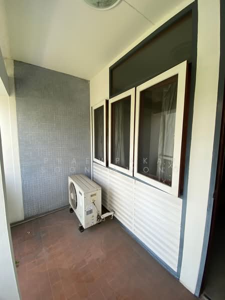 Tippy Court, Bangkok, 19 Sukhumvit 35 Alley, Khlongtoei Nua, Watthana, Bangkok, 1 Bedroom, 35 sqm, Apartment For Rent, by Praewpakar Soontawong, 500435709 - DDproperty.com