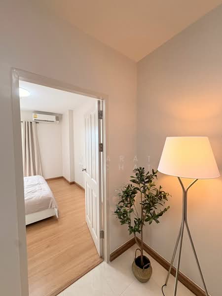 Supalai Park Ekkamai-Thonglor, Bangkok, Petchaburi Road, Bang Kapi, Huai Khwang, Bangkok, 2 Bedrooms, 82 sqm, Condo For Sale, by Jurarat Srichat, 500435776 - DDproperty.com