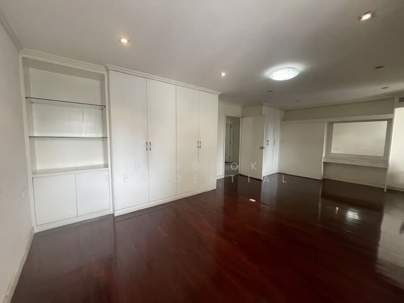 D.S. Tower 1 Sukhumvit 33, Bangkok, Soi Phrom Chit, Khlong Tan Nua, Watthana, Bangkok, 4 Bedrooms, 293 sqm, Condo For Sale, by Bangkok Residential, 500435813 - DDproperty.com