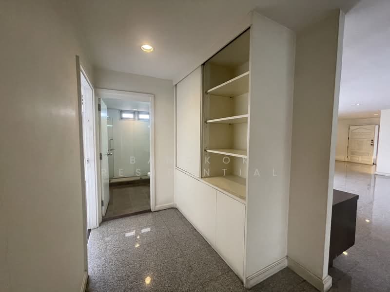D.S. Tower 1 Sukhumvit 33, Bangkok, Soi Phrom Chit, Khlong Tan Nua, Watthana, Bangkok, 4 Bedrooms, 293 sqm, Condo For Sale, by Bangkok Residential, 500435813 - DDproperty.com