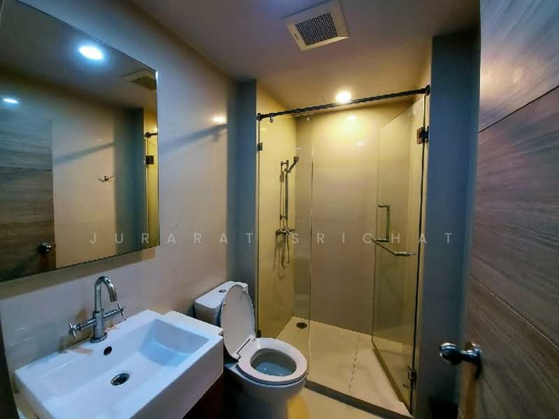 HIVE Taksin, Bangkok, 18 1 Soi, Khlong Ton Sai, Khlong San, Bangkok, 2 Bedrooms, 72 sqm, Condo For Rent, by Jurarat Srichat, 500435830 - DDproperty.com