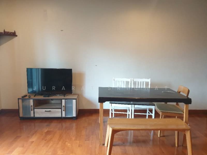HIVE Taksin, Bangkok, 18 1 Soi, Khlong Ton Sai, Khlong San, Bangkok, 2 Bedrooms, 72 sqm, Condo For Rent, by Jurarat Srichat, 500435830 - DDproperty.com