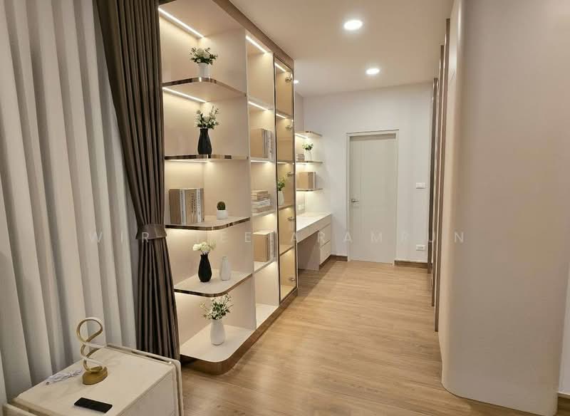 Centro Bangna, Samut Prakan, 111 Soi 3, Bang Kaeo, Bang Plee, Samut Prakan, 4 Bedrooms, 300 sqm, Single Detached House For Sale, by Wiratee Aramrun, 500435863 - DDproperty.com