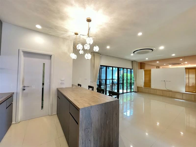 Noble Gable Watcharapol, Bangkok, Phoemsin Road, Khlong Tanon, Sai Mai, Bangkok, 3 Bedrooms, 148 sqm, Single Detached House For Sale, by คุณ ภัทรานิษฐ์ วัฒนาจินดาวงศ์ (ไวท์), 500435902 - DDproperty.com