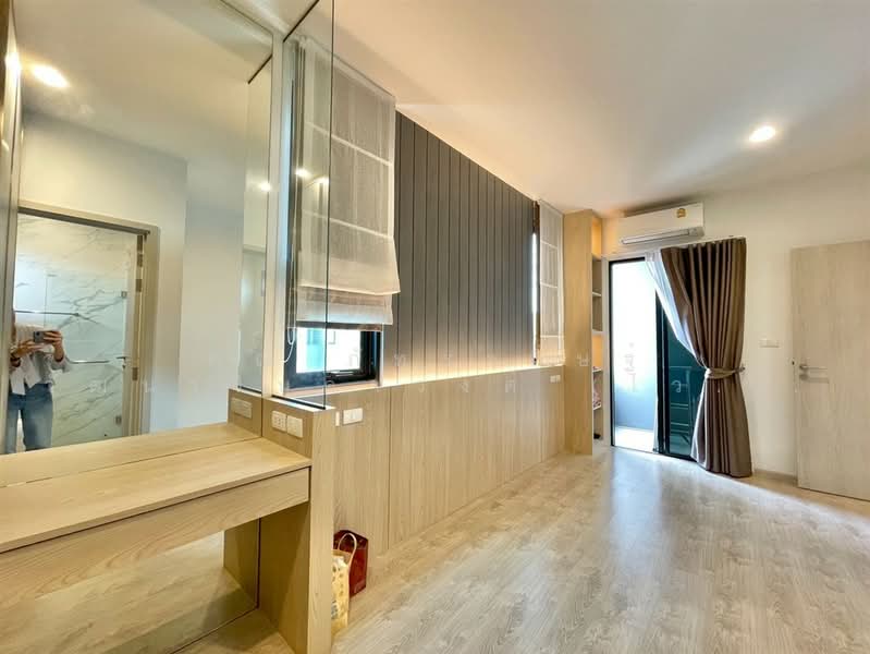 Noble Gable Watcharapol, Bangkok, Phoemsin Road, Khlong Tanon, Sai Mai, Bangkok, 3 Bedrooms, 148 sqm, Single Detached House For Sale, by คุณ ภัทรานิษฐ์ วัฒนาจินดาวงศ์ (ไวท์), 500435902 - DDproperty.com