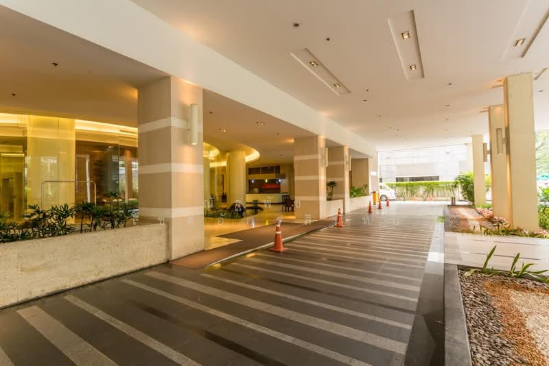 The Rajdamri, Bangkok, Ratchadamri Road, Lumphini, Pathum Wan, Bangkok, 1 Bedroom, 45 sqm, Condo For Rent, by ณัฐพัชร์ โชติอัครสินทบ, 500435906 - DDproperty.com