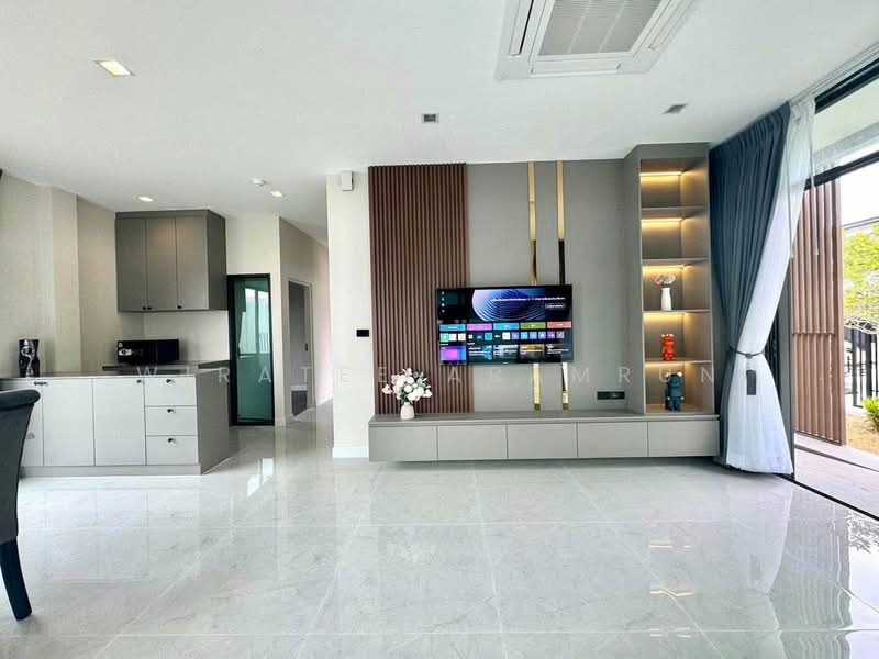 Bangkok Boulevard Bangna KM.5, Samut Prakan, Bang Na-Trat 37 Alley, Bang Kaeo, Bang Plee, Samut Prakan, 4 Bedrooms, 237 sqm, Single Detached House For Rent, by Wiratee Aramrun, 500435916 - DDproperty.com