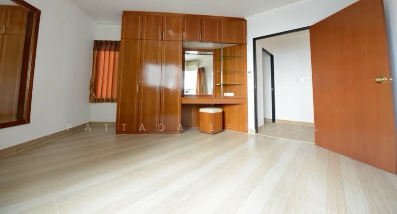 Sathorn Gardens, Bangkok, 39 South Sathorn Road, Thung Maha Mek, Sathon, Bangkok, 2 Bedrooms, 109 sqm, Condo For Sale, by Pattada Letikul, 500435932 - DDproperty.com