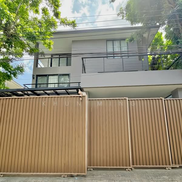Luxury 3-Storey House with Private Pool for Rent | Sukhumvit 71 (Pridi 26) (SPSMG92), Bangkok, ปรีดี พนมยงค์ 26, Khlong Tan Nua, Watthana, Bangkok, 5 Bedrooms, 700 sqm, Single Detached House For Rent, by Khun Ming, 500435959 - DDproperty.com