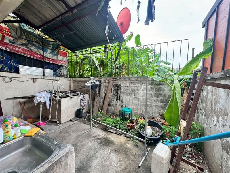 ทาวน์โฮม 3 ชั้น 35 ตร.ว. ทาวน์โฮม ซอยเพชรเกษม68 แยก13, Bangkok, ถนนเพชรเกษม, Bang Kae Nua, Bang Khae, Bangkok, 6 Bedrooms, 160 sqm, Townhouse For Sale, by คุณ ฐิชาปัณณ์ สังวาลรัมย์ (ปูน), 500435972 - DDproperty.com