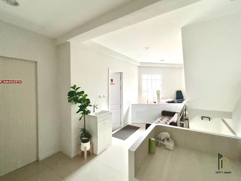 The Master @BTS Udomsuk, Bangkok, Soi Sukhumvit 103, Bang Na, Bangkok, 3 Bedrooms, 266 sqm, Townhouse For Sale, by Metas M, 500435975 - DDproperty.com