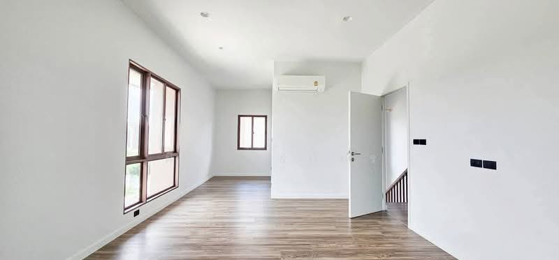 Burasiri Krungthep Kreetha, Bangkok, 95 Soi Pracha Ruam Chai, Hua Mak, Bang Kapi, Bangkok, 4 Bedrooms, 197 sqm, Single Detached House For Sale, by ผึ้ง ภรภัทร, 500435985 - DDproperty.com