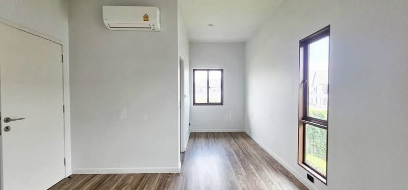 Burasiri Krungthep Kreetha, Bangkok, 95 Soi Pracha Ruam Chai, Hua Mak, Bang Kapi, Bangkok, 4 Bedrooms, 197 sqm, Single Detached House For Sale, by ผึ้ง ภรภัทร, 500435985 - DDproperty.com
