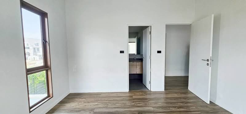 Burasiri Krungthep Kreetha, Bangkok, 95 Soi Pracha Ruam Chai, Hua Mak, Bang Kapi, Bangkok, 4 Bedrooms, 197 sqm, Single Detached House For Sale, by ผึ้ง ภรภัทร, 500435985 - DDproperty.com