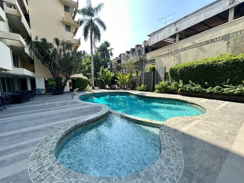 Charktip Court, Bangkok, 62 Soi Sukhumvit 51, Khlongtoei Nua, Watthana, Bangkok, 3 Bedrooms, 200 sqm, Condo For Rent, by The Luxe Group, 500435996 - DDproperty.com