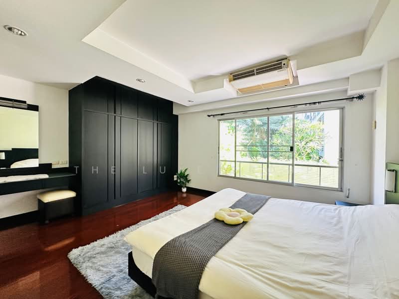 Charktip Court, Bangkok, 62 Soi Sukhumvit 51, Khlongtoei Nua, Watthana, Bangkok, 3 Bedrooms, 200 sqm, Condo For Rent, by The Luxe Group, 500435996 - DDproperty.com