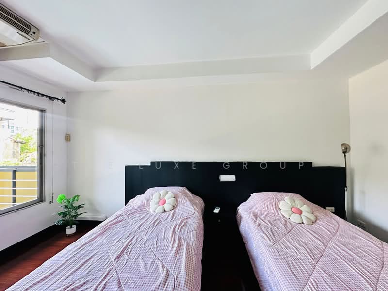 Charktip Court, Bangkok, 62 Soi Sukhumvit 51, Khlongtoei Nua, Watthana, Bangkok, 3 Bedrooms, 200 sqm, Condo For Rent, by The Luxe Group, 500435996 - DDproperty.com