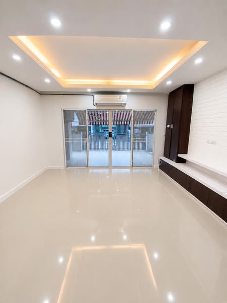 Baan Klang Muang S-Sense Onnuch-Wongwan : บ้านกลางเมือง เอสเซ้นส์ อ่อนนุช – วงแหวน, กรุงเทพ, ถนนลาดกระบัง, ลาดกระบัง, กรุงเทพ, 100 ตร.ม., บ้านเดี่ยว ขาย, โดย Laphasrada Suebthai, 500436001 - DDproperty.com