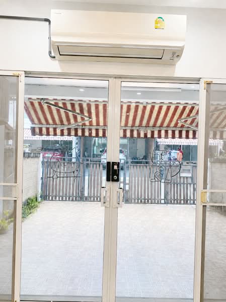 Baan Klang Muang S-Sense Onnuch-Wongwan, Bangkok, Lat Krabang Road, Lat Krabang, Bangkok, 3 Bedrooms, 100 sqm, Single Detached House For Sale, by Laphasrada Suebthai, 500436001 - DDproperty.com