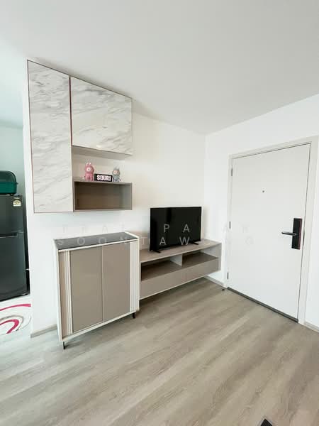 Elio Sathorn-Wutthakat, Bangkok, Kanlapaphruek Road, Bangko, Chom Thong, Bangkok, 1 Bedroom, 28 sqm, Condo For Rent, by Praewpakar Soontawong, 500436011 - DDproperty.com