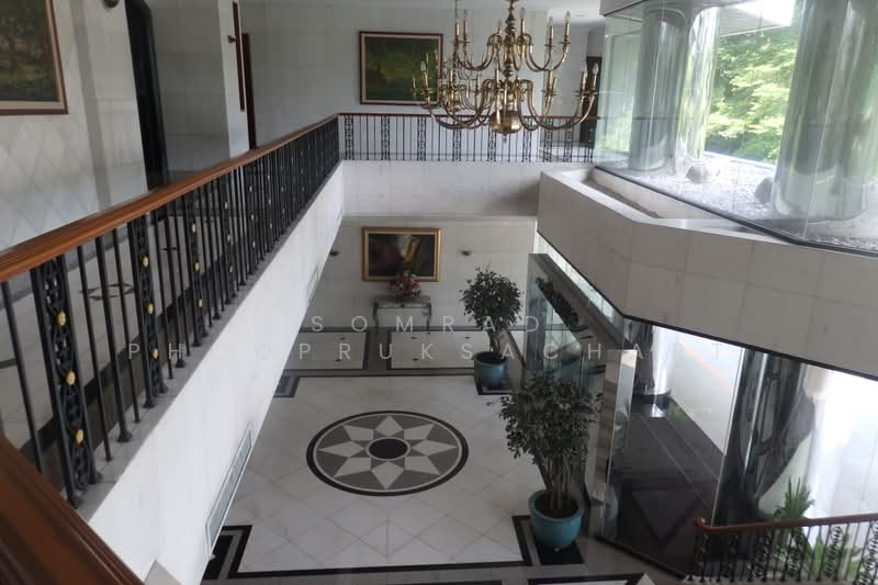 Lake Avenue Sukhumvit 16, Bangkok, Soi Sammitr Sukhumvit Road, Khlong Tan Nua, Watthana, Bangkok, 2 Bedrooms, 129 sqm, Condo For Rent, by Somrad Phoopruksachart, 500436037 - DDproperty.com