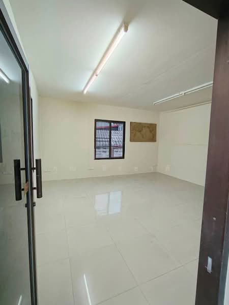 House for rent on Jed Yod area : ให้เช่าบ้านแถวเจ็ดยอด ช้างเผือก เชียงใหม่, เชียงใหม่, ช้างเผือก, เมืองเชียงใหม่, เชียงใหม่, 150 ตร.ม., บ้านเดี่ยว ให้เช่า, โดย คุณ ธีรชาติ, 500436047 - DDproperty.com