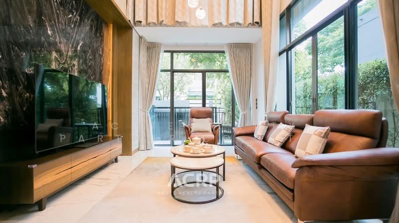 The Gentry Ekamai-Ladprao, Bangkok, 90 Soi Ladprao 94, Phlapphla, Wang Thonglang, Bangkok, 3 Bedrooms, 380 sqm, Single Detached House For Sale, by Acute Realty Partner Co.,Ltd., 500436095 - DDproperty.com