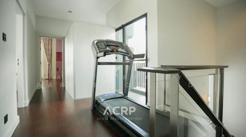 The Gentry Ekamai-Ladprao, Bangkok, 90 Soi Ladprao 94, Phlapphla, Wang Thonglang, Bangkok, 3 Bedrooms, 380 sqm, Single Detached House For Sale, by Acute Realty Partner Co.,Ltd., 500436095 - DDproperty.com