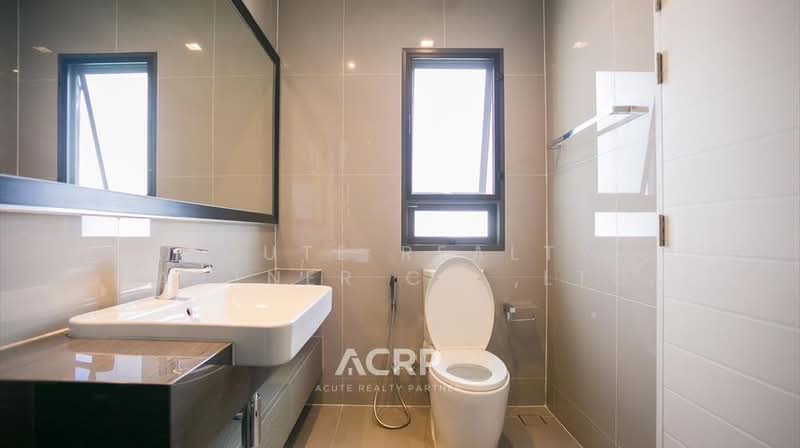 The Gentry Ekamai-Ladprao, Bangkok, 90 Soi Ladprao 94, Phlapphla, Wang Thonglang, Bangkok, 3 Bedrooms, 380 sqm, Single Detached House For Sale, by Acute Realty Partner Co.,Ltd., 500436095 - DDproperty.com