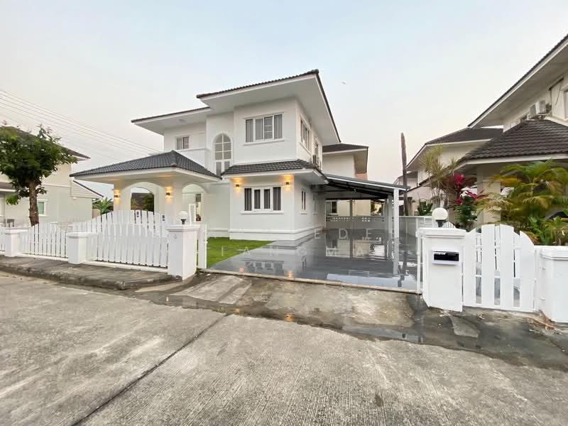 A house for rent near Central Festival Chiang Mai, Rental Price: 28,000 THB / month No.6H173, Chiang Mai, San Sai Noi, San Sai, Chiang Mai, 4 Bedrooms, 150 sqm, Single Detached House For Rent, by Baandeedee Chiangmai, 500436133 - DDproperty.com